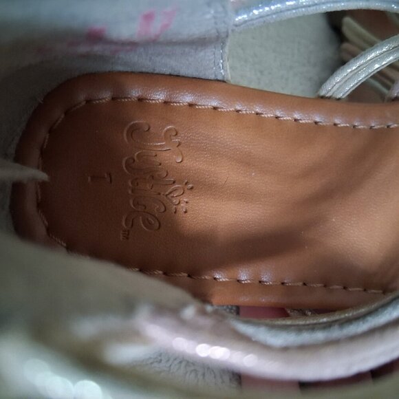 Justice Girl's Size 1 Metallic Gold Silver Bronze Strappy Gladiator Sandals - Picture 6 of 12